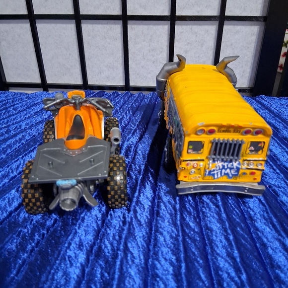 Pixar Car, Miss Fritt.Deluxe Die-Cast Car and Fortnite 4 Wheeler Quadcrasher - Picture 11 of 16